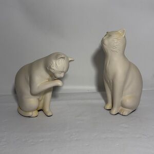 Vintage Eclipse Stone Casting Cat Set of Two Figures Off White